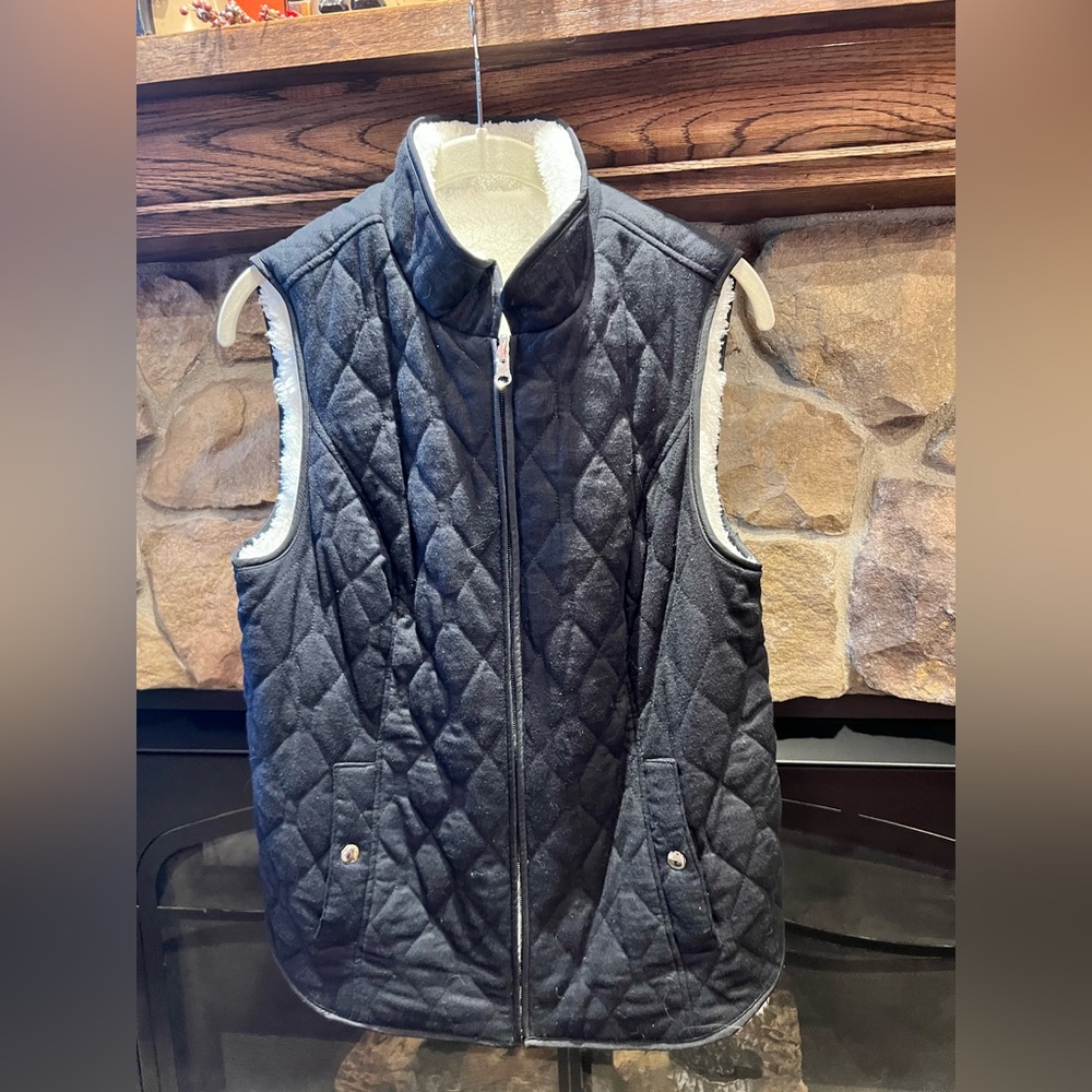 Black Quilted Sleeveless Vest